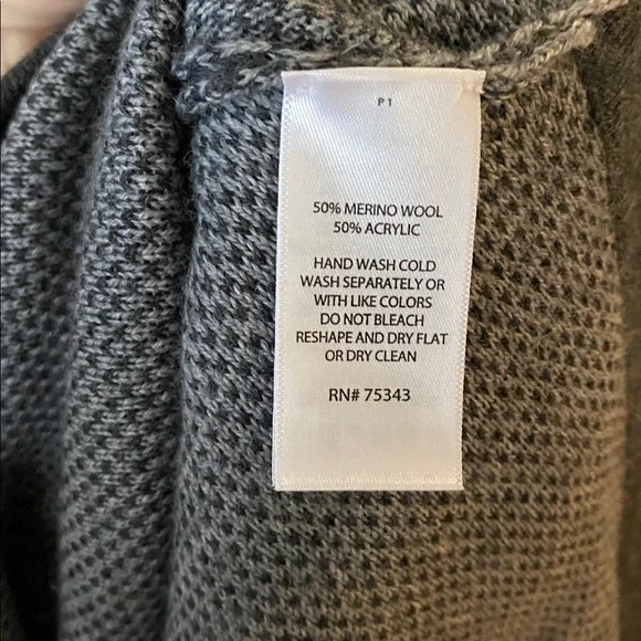 Adrienne Vittadini Merino Wool Blend Turtleneck Poncho Sweater Gray Size M/L - Picture 7 of 10